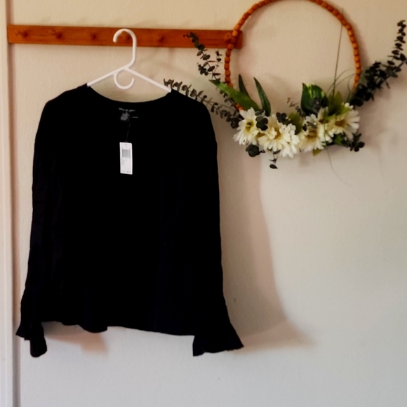 Olivia & Grace Women long sleeve top - Picture 2 of 4